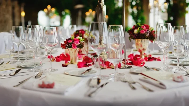 Wyjątkowe obrusy premium dla eleganckiego domu
